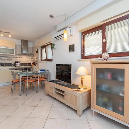 Apartments Babin - Holly Zara Esterno foto