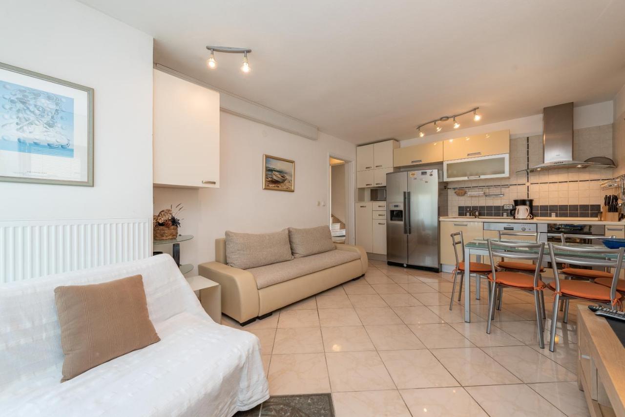 Apartments Babin - Holly Zara Esterno foto